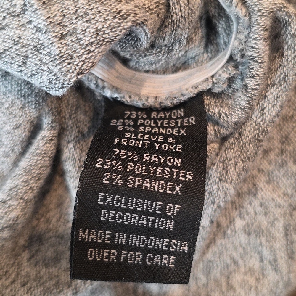 A. Byer Light Gray Lace Back Detail Top. Size M - Picture 7 of 7